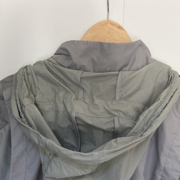 Nike storm-fit jacket. - Picture 4 of 9